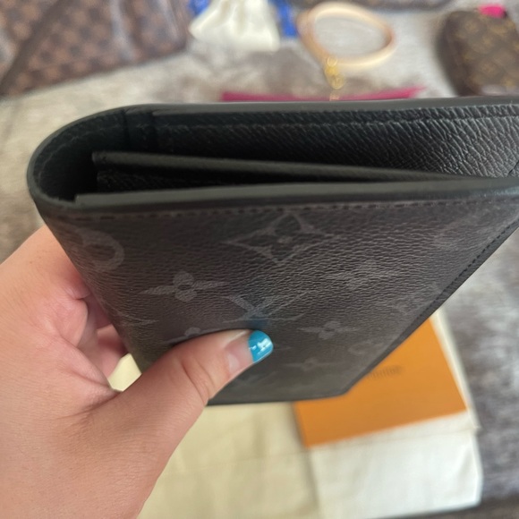 Authentic Louis Vuitton Brazza Wallet - Picture 5 of 13